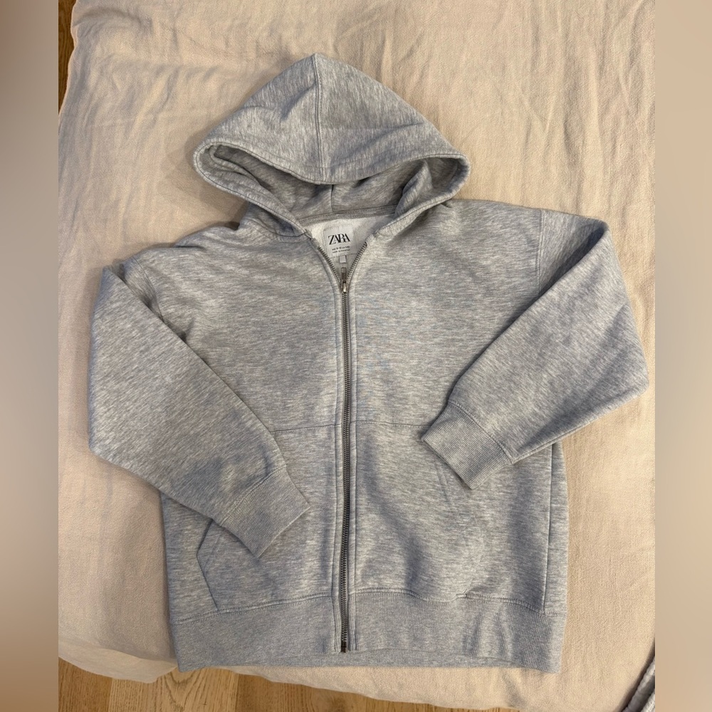 Zara Light Gray Casual Hoodie